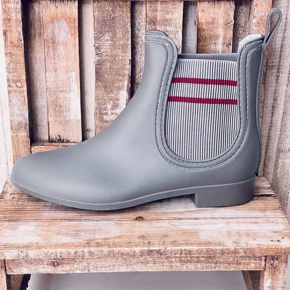 NWT Ferrera Couture 10 by Henry Ferrera Clarity Grey Rain Booties Boots elastic